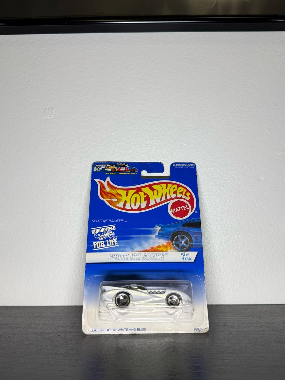 Vintage 1996 Mattel Hot Wheels White Ice Series 3 Of 4 Collector #563